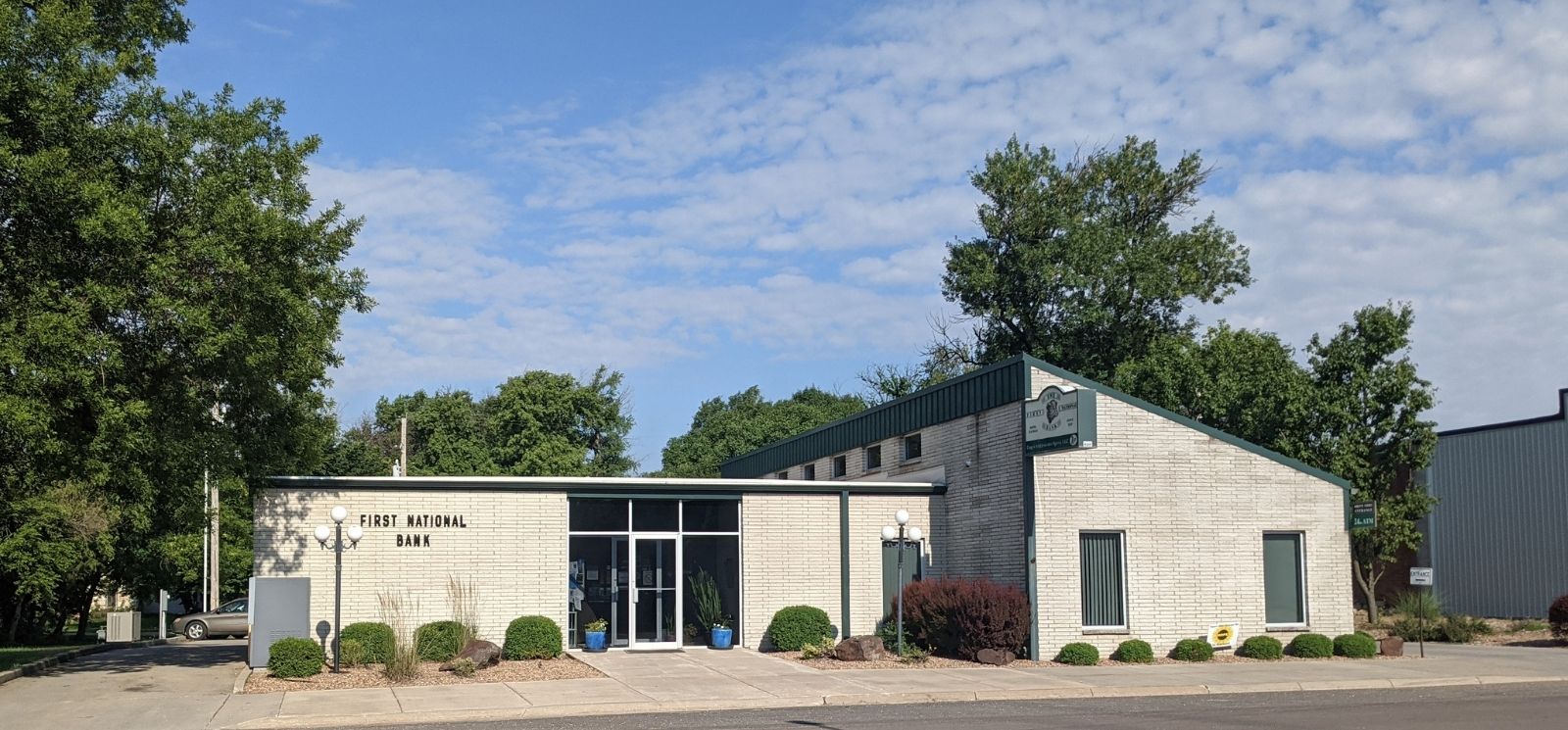 Front image of the bank from the street